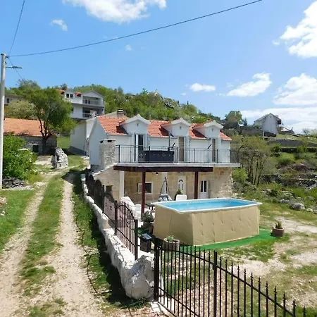 Uniqe Heritage House Dida Mate Villa *