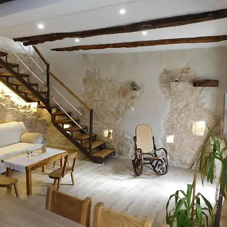 Villa Uniqe Heritage House Dida Mate